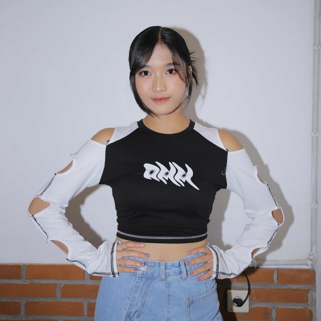 LINE_ALBUM_Instagram Oniel_230911_403
